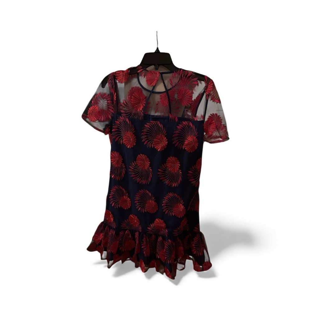 Trina Turk Embroidered Mesh Floral Sheer Sleeve Sheath Dress Size 4 Valentines - Picture 1 of 6